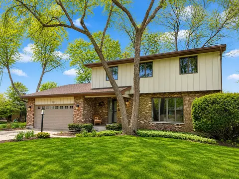 Exterior - 313 Bell Dr, Cary, IL 60013 photo 8 of 8