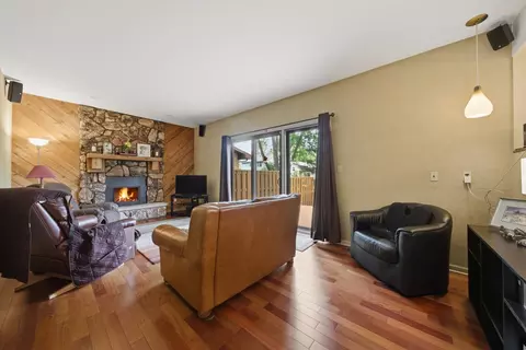 Living - 313 Bell Dr, Cary, IL 60013 photo 4 of 6
