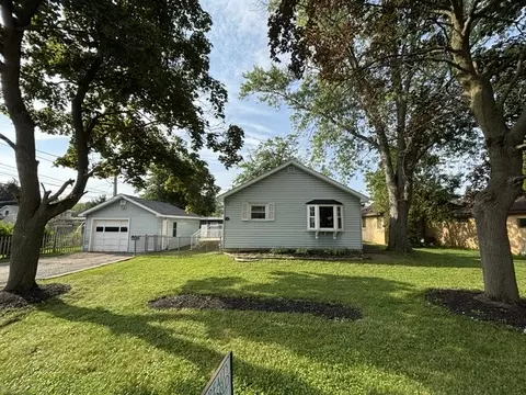 510 Naber Ave, Antioch, IL 60002