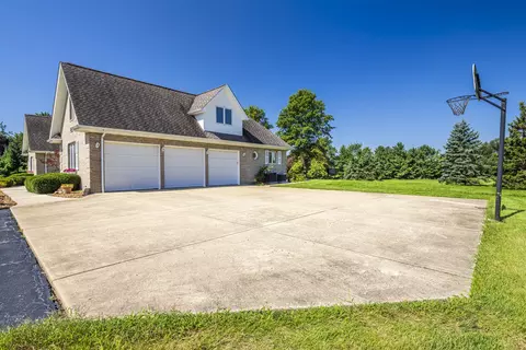 Exterior - 26618 S Winfield Rd, Monee, IL 60449 photo 14 of 19