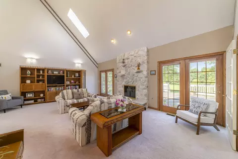 Living - 26618 S Winfield Rd, Monee, IL 60449 photo 3 of 4