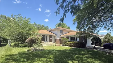 942 E 168th St, South Holland, IL 60473