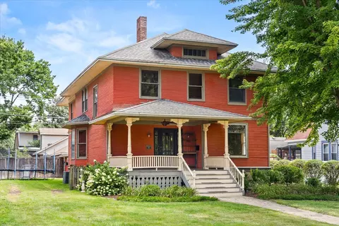 Exterior - 310 E Jefferson St, Morris, IL 60450 photo 2 of 12