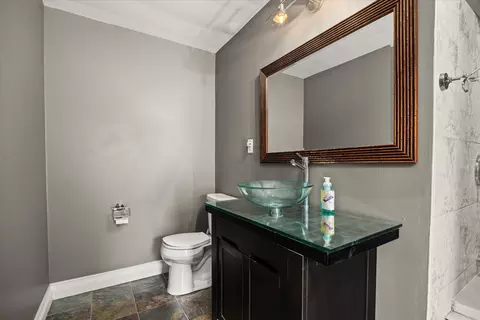 Bath - 310 E Jefferson St, Morris, IL 60450 photo 4 of 5