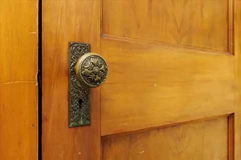 Entry Way - 310 E Jefferson St, Morris, IL 60450 photo 6 of 7