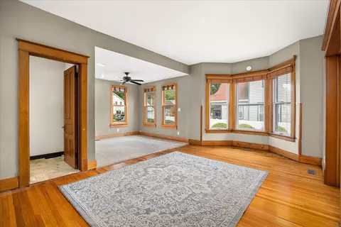 Living - 310 E Jefferson St, Morris, IL 60450 photo 1 of 5
