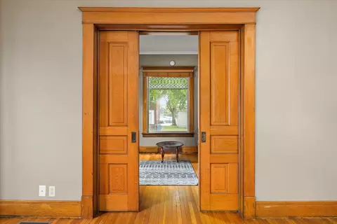Entry Way - 310 E Jefferson St, Morris, IL 60450 photo 4 of 7