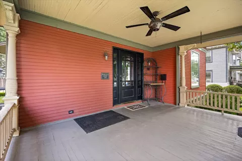 Exterior - 310 E Jefferson St, Morris, IL 60450 photo 5 of 12