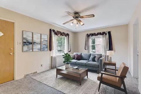 Living - 516 N Irving Ave, Hillside, IL 60162 photo 1 of 4