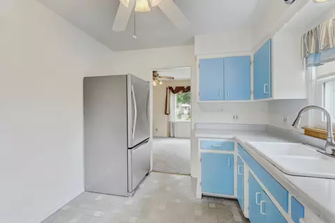 Kitchen - 516 N Irving Ave, Hillside, IL 60162 photo 2 of 2