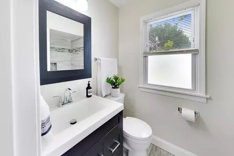 Bath - 3309 Ruby St, Franklin Park, IL 60131 photo 1 of 2