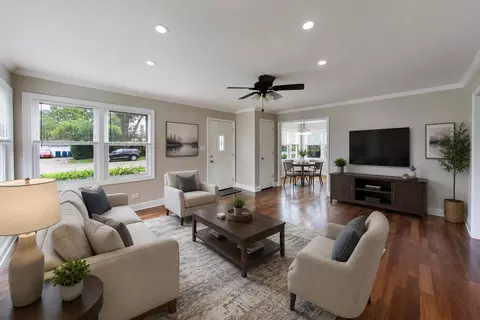 Living - 3309 Ruby St, Franklin Park, IL 60131 photo 1 of 2