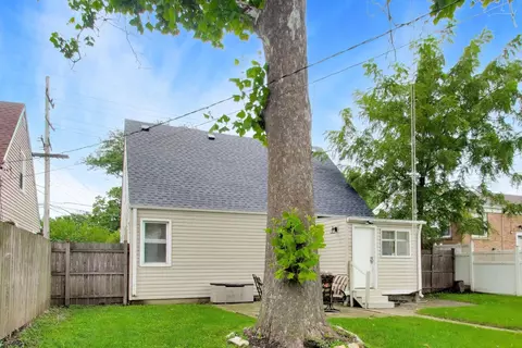 Exterior - 3309 Ruby St, Franklin Park, IL 60131 photo 5 of 9