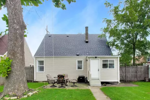 Exterior - 3309 Ruby St, Franklin Park, IL 60131 photo 3 of 9