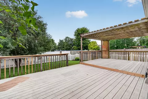 Exterior - 4711 Mallard Ln, Plainfield, IL 60586 photo 8 of 10