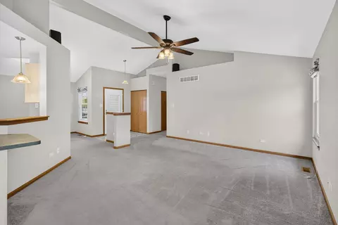 Living - 4711 Mallard Ln, Plainfield, IL 60586 photo 4 of 5