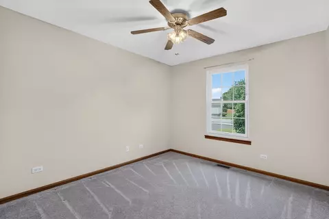 Bedroom - 4711 Mallard Ln, Plainfield, IL 60586 photo 5 of 6