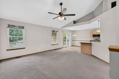 Living - 4711 Mallard Ln, Plainfield, IL 60586 photo 2 of 5