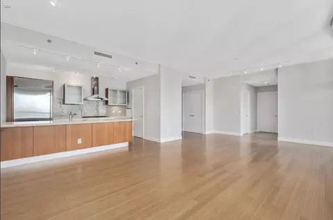 Living - 340 E Randolph St #4802, Chicago, IL 60601 photo 2 of 6