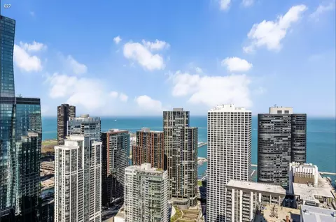 View/Area - 340 E Randolph St #4802, Chicago, IL 60601 photo 4 of 6