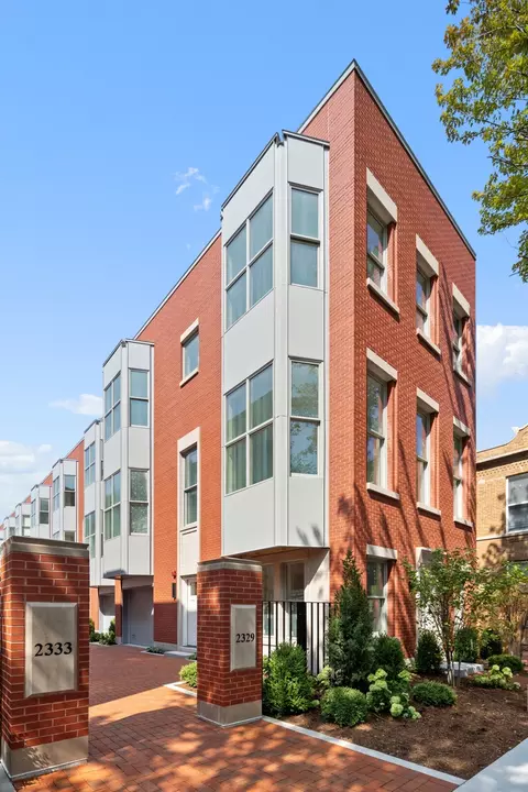 2329 N Cambridge Ave #A, Chicago, IL 60614