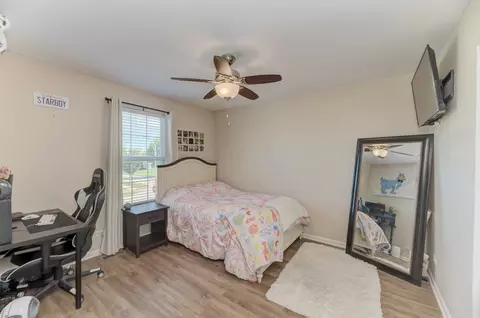 Bedroom - 1515 Elysium Dr, Minooka, IL 60447 photo 2 of 8
