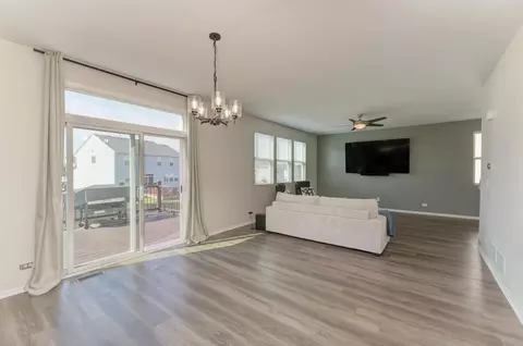 Living - 1515 Elysium Dr, Minooka, IL 60447 photo 2 of 2