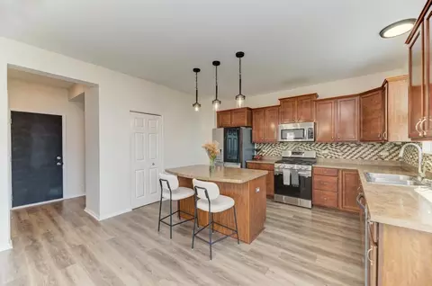 Kitchen - 1515 Elysium Dr, Minooka, IL 60447 photo 3 of 5