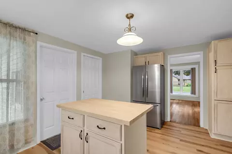 Kitchen - 205 E South St, Mansfield, IL 61854 photo 4 of 5