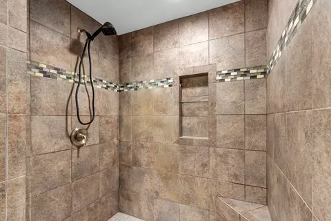 Bath - 205 E South St, Mansfield, IL 61854 photo 2 of 2