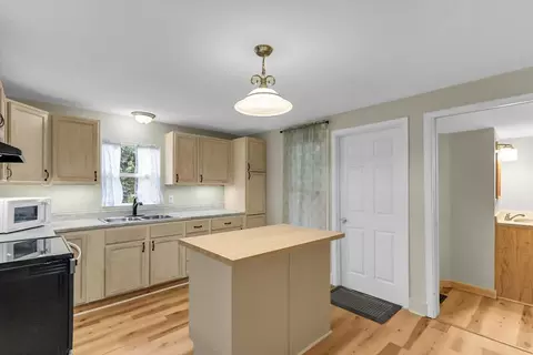 Kitchen - 205 E South St, Mansfield, IL 61854 photo 1 of 5