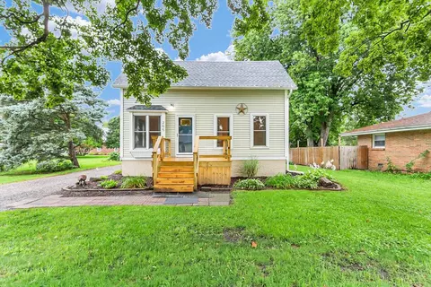 205 E South St, Mansfield, IL 61854