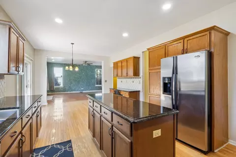 Kitchen - 4051 Tansy Rd, Aurora, IL 60504 photo 3 of 6
