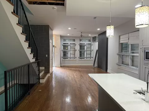 Living - 544 E 46th Pl, Chicago, IL 60653 photo 3 of 5