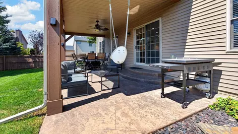 Exterior - 4003 Rockledge Rd, Bloomington, IL 61705 photo 5 of 10