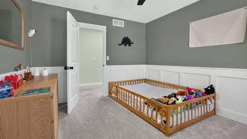 Bedroom - 4003 Rockledge Rd, Bloomington, IL 61705 photo 6 of 11