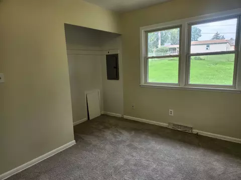 Bedroom - 914 Oakleaf Ave, Mchenry, IL 60051 photo 1 of 6