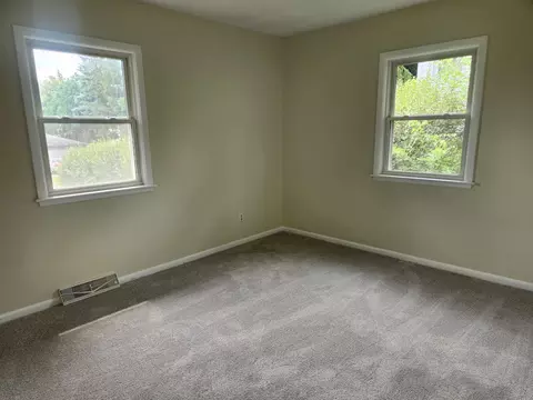 Bedroom - 914 Oakleaf Ave, Mchenry, IL 60051 photo 3 of 6