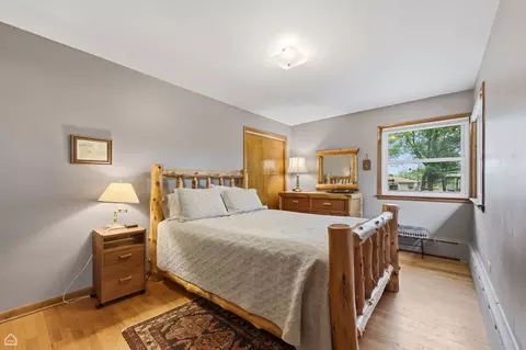 Bedroom - 14721 Lakeside Ave, Dolton, IL 60419 photo 3 of 4