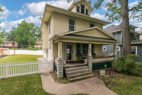 2515 20th Ave, Rock Island, IL 61201
