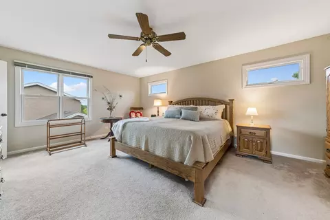 Bedroom - 2860 Weld Rd, Elgin, IL 60124 photo 1 of 3