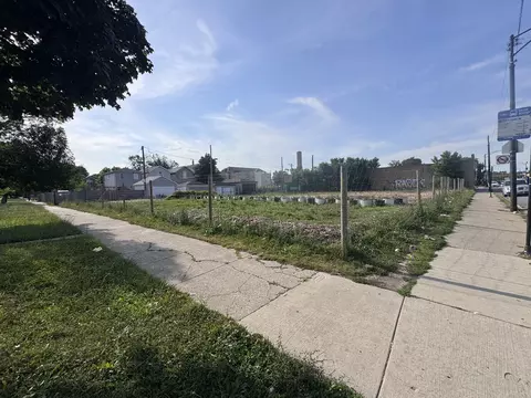 4002 W West End Ave, Chicago, IL 60624