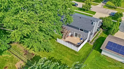 View/Area - 1255 Mayfield Ln, Hoffman Estates, IL 60169 photo 6 of 9