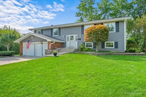 Exterior - 1255 Mayfield Ln, Hoffman Estates, IL 60169 photo 3 of 7