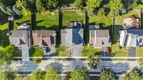 View/Area - 2072 Norwich Dr, Bartlett, IL 60103 photo 4 of 5
