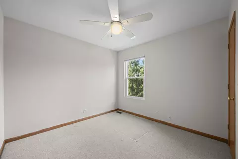 Bedroom - 2072 Norwich Dr, Bartlett, IL 60103 photo 6 of 6