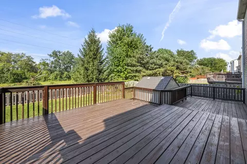 Exterior - 2072 Norwich Dr, Bartlett, IL 60103 photo 7 of 8