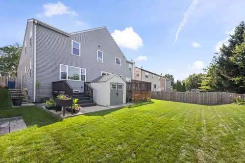 Exterior - 2072 Norwich Dr, Bartlett, IL 60103 photo 5 of 8