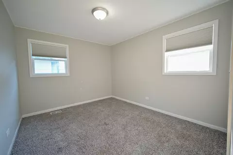 Bedroom - 2703 Cardinal Dr, Rolling Meadows, IL 60008 photo 4 of 4