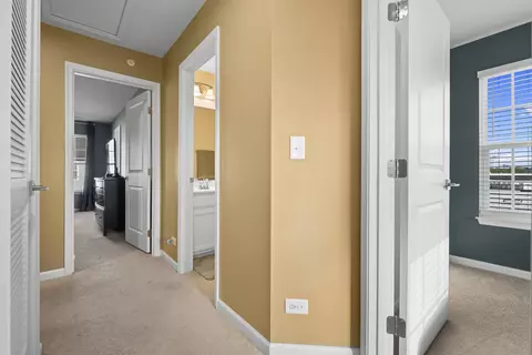 Entry Way - 47 Nicholas Dr E, Des Plaines, IL 60016 photo 2 of 3